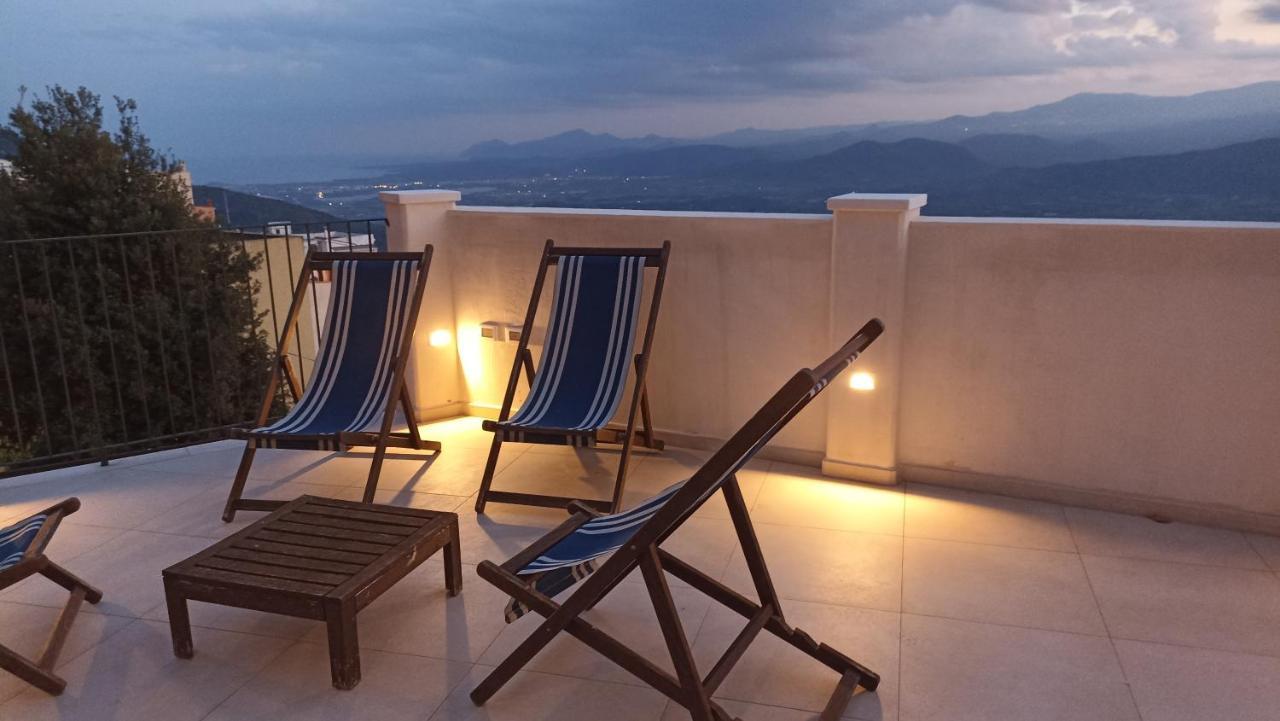 Monte Forru Apartment เบาเนย์ ภายนอก รูปภาพ