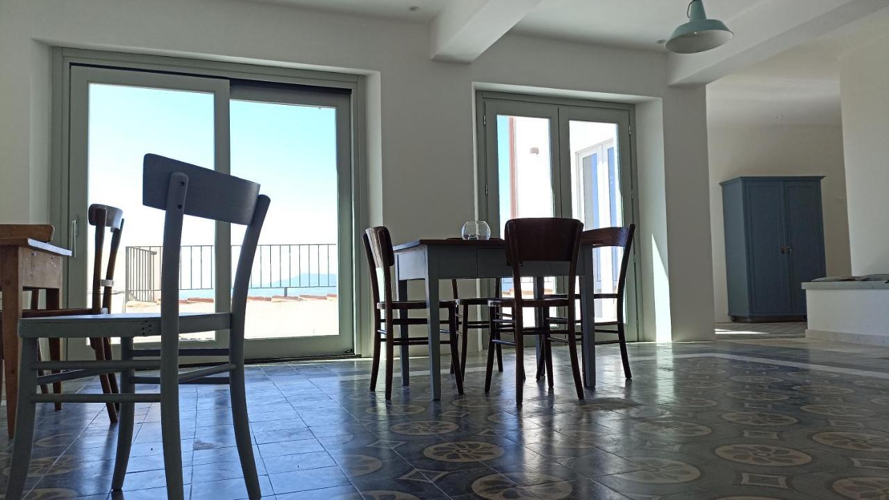 Monte Forru Apartment เบาเนย์ ภายนอก รูปภาพ